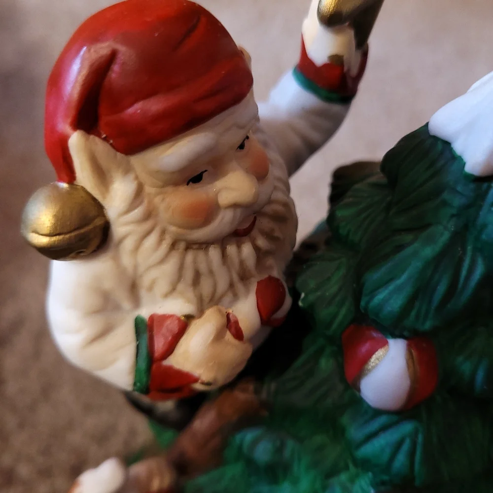 Home for the Holidays Musical Christmas Tree Elves Presents Filenes